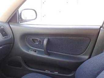 1994 Mitsubishi Galant Pictures