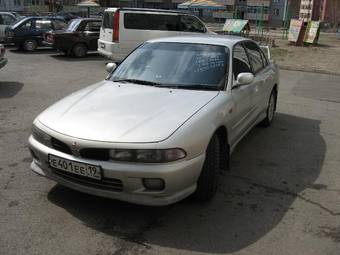 1995 Mitsubishi Galant Pictures