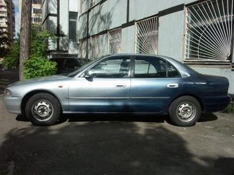1996 Mitsubishi Galant Pictures