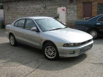 1996 Mitsubishi Galant Pictures