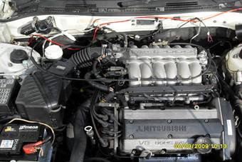 1996 Mitsubishi Galant Pictures