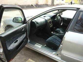 1996 Mitsubishi Galant Photos