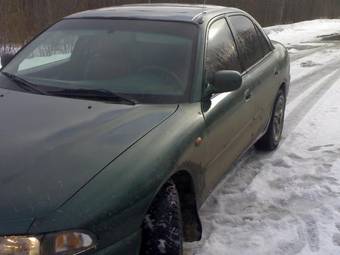 1996 Mitsubishi Galant Photos