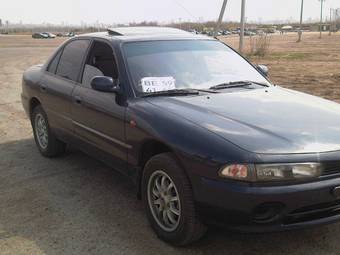 1996 Mitsubishi Galant Photos