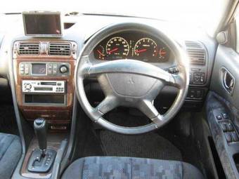 1996 Mitsubishi Galant Photos