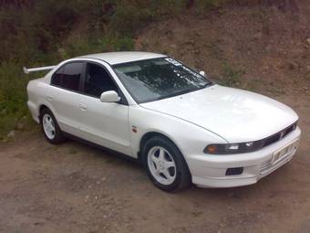 1996 Mitsubishi Galant Photos