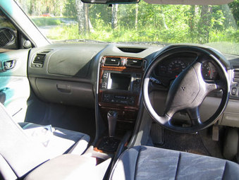 1997 Mitsubishi Galant Pictures