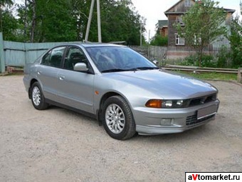 1997 Mitsubishi Galant Photos