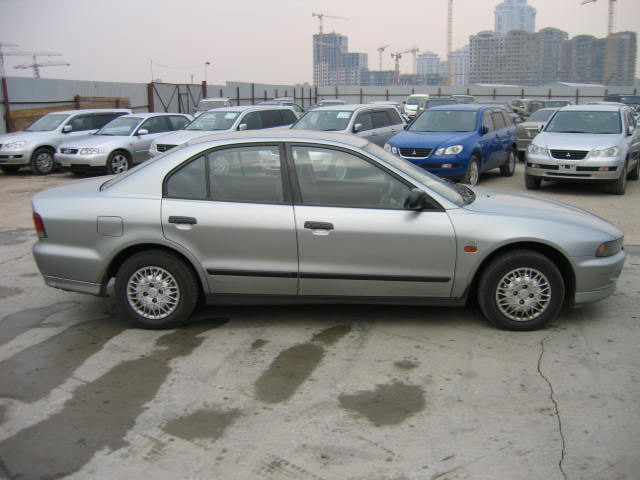 1997 Mitsubishi Galant Photos