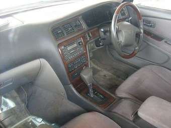 1997 Mitsubishi Galant Photos