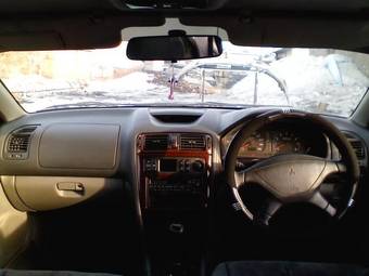1997 Mitsubishi Galant Photos