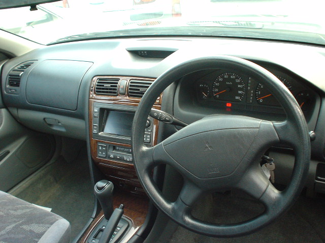 1998 Mitsubishi Galant Photos