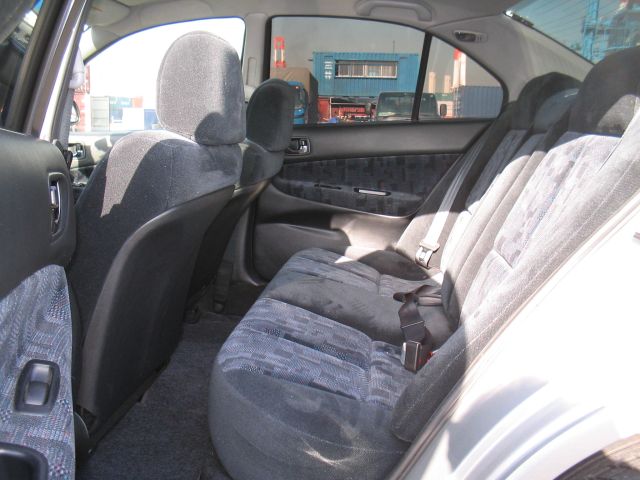 1998 Mitsubishi Galant Pictures