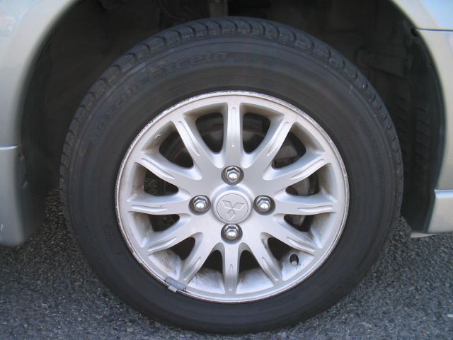 1998 Mitsubishi Galant Photos