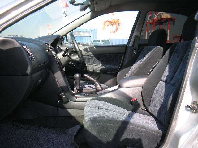 1998 Mitsubishi Galant Pics