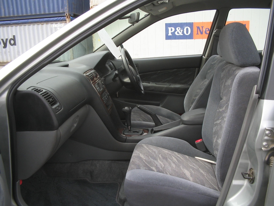 1998 Mitsubishi Galant Photos