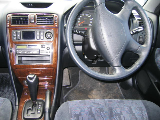 1998 Mitsubishi Galant Pictures