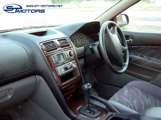 1998 Mitsubishi Galant Pictures