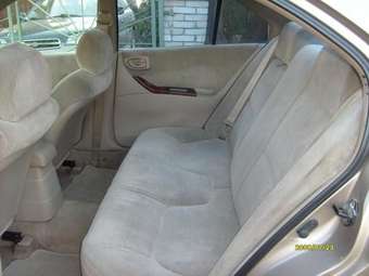 1998 Mitsubishi Galant Pictures