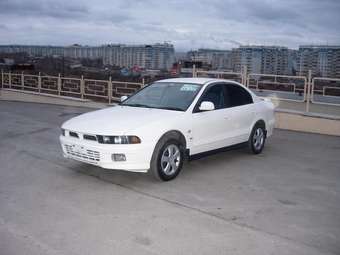 1998 Mitsubishi Galant Pictures