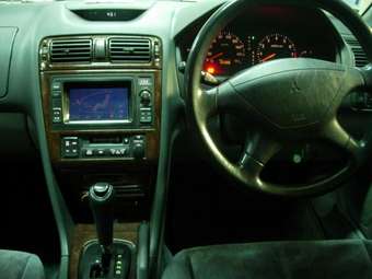1998 Mitsubishi Galant Pictures