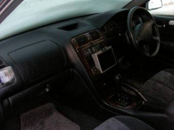 1998 Mitsubishi Galant Pictures