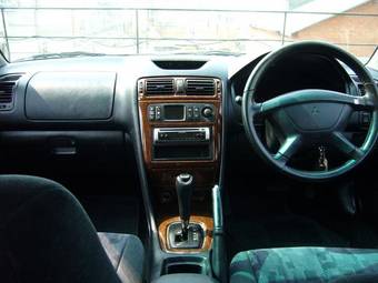 1998 Mitsubishi Galant Photos