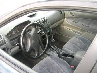 1998 Mitsubishi Galant Pictures