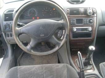 1998 Mitsubishi Galant Pictures