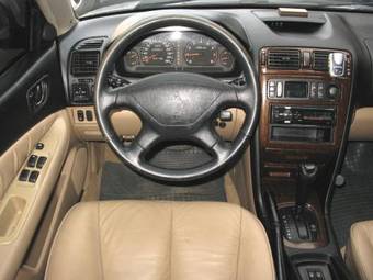 1998 Mitsubishi Galant Pictures