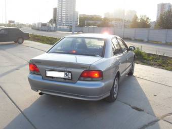 1998 Mitsubishi Galant Pictures