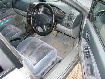 1998 Mitsubishi Galant Pictures
