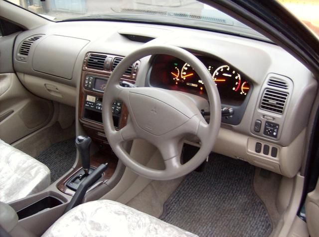 1999 Mitsubishi Galant