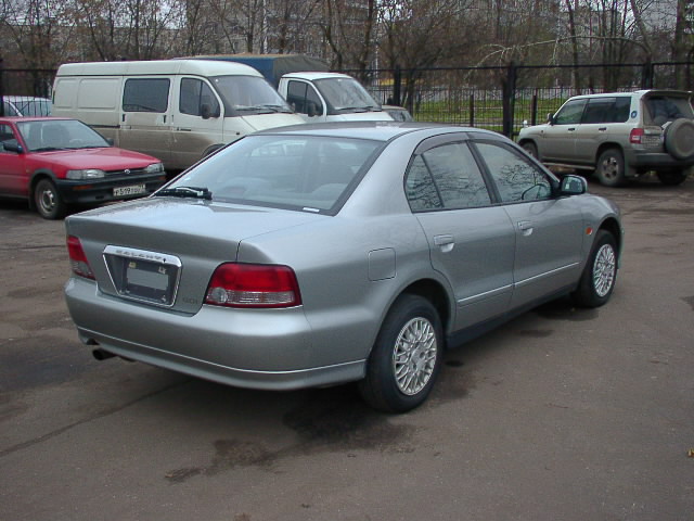 1999 Mitsubishi Galant Pictures