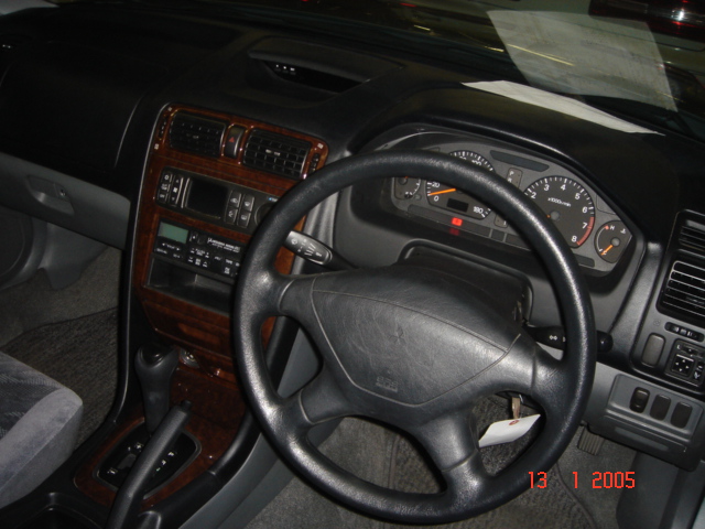 1999 Mitsubishi Galant Pics