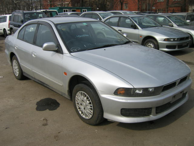 1999 Mitsubishi Galant Photos