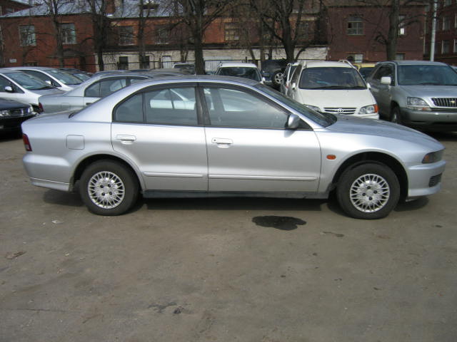 1999 Mitsubishi Galant Photos
