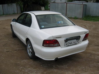 1999 Mitsubishi Galant Photos