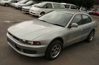 1999 Mitsubishi Galant Photos