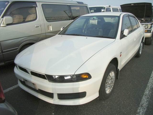 1999 Mitsubishi Galant Photos