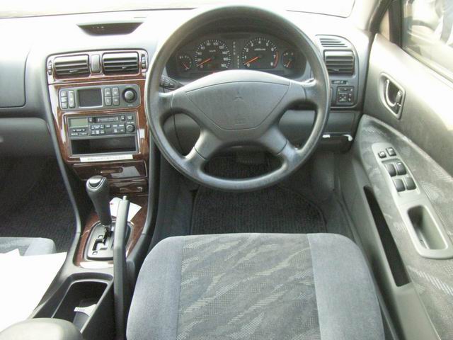 1999 Mitsubishi Galant Wallpapers
