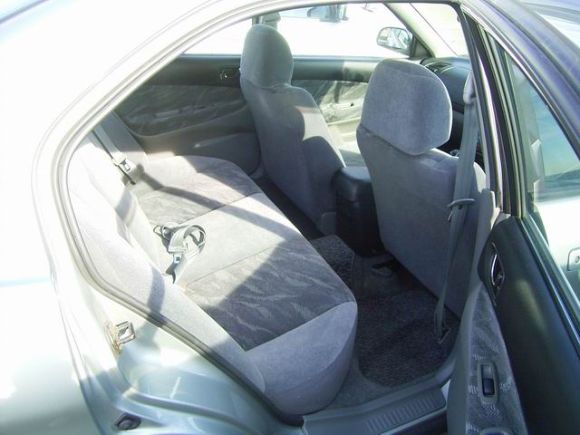 1999 Mitsubishi Galant Pictures