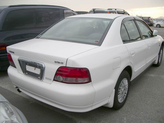 1999 Mitsubishi Galant Pictures