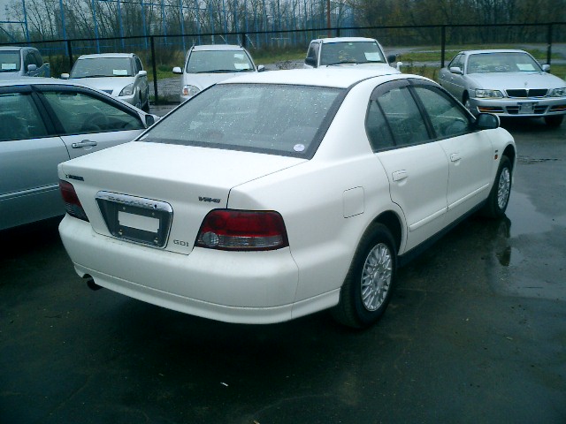 1999 Mitsubishi Galant Photos