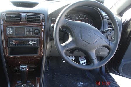 1999 Mitsubishi Galant Pictures