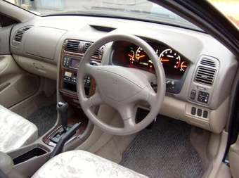 1999 Mitsubishi Galant Pics