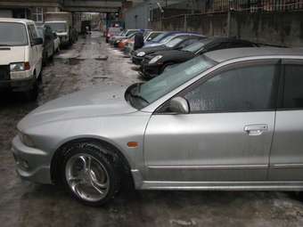 1999 Mitsubishi Galant Photos