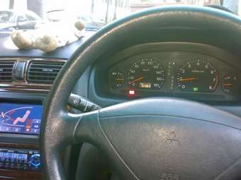 1999 Mitsubishi Galant Pictures