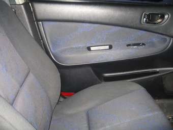 1999 Mitsubishi Galant Pics