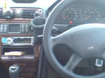 1999 Mitsubishi Galant Pics